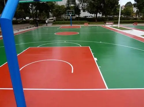 虹口球场地面翻新,裂缝修重要性