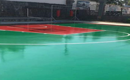 虹口篮球场翻新地面
